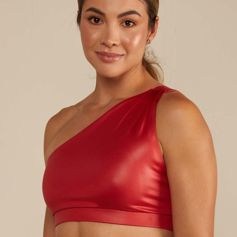 
                      
                        TOP CLOE ROJO METALIZADO
                      
                    